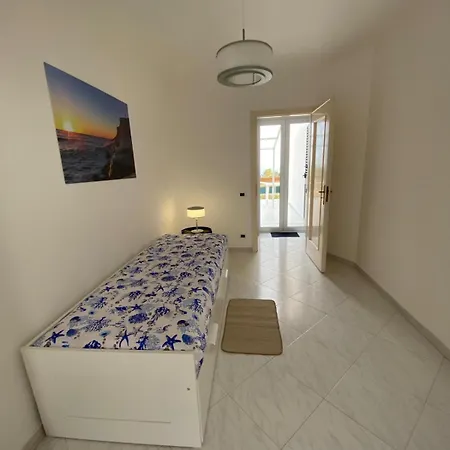 La Terrazza Di Marta Apartment *